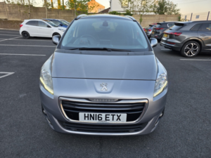 2016 Peugeot 5008 1.6 Bluehdi Allure in Grey — image 2