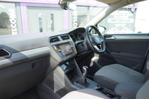 2021 Volkswagen Tiguan 1.5 Tsi Life Euro 6 (s/s) 5dr in Grey — image 3