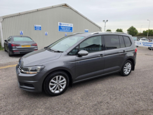 2017 Volkswagen Touran 1.6 Tdi Se Family Euro 6 (s/s) 5dr in Grey — image 3