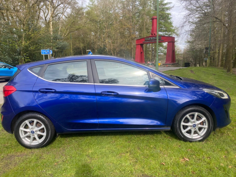 2018 Ford Fiesta 1.0 T Ecoboost Zetec in Blue — image 1