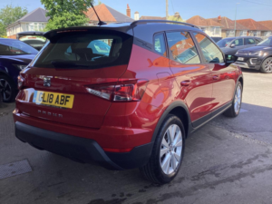 2018 SEAT Arona 1.6 Tdi Se Technology Lux Euro 6 (s/s) 5dr in Red — image 4
