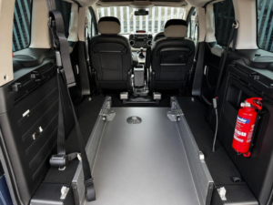 2014 Citroen Berlingo 1.6 Hdi Xtr Multispace MPV Euro 5 5dr in Blue — image 5