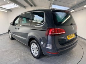2018 Volkswagen Sharan 2.0 Tdi Se Nav MPV 5dr Diesel DSG Euro 6 (s/s) (150 Ps) in Grey — image 5