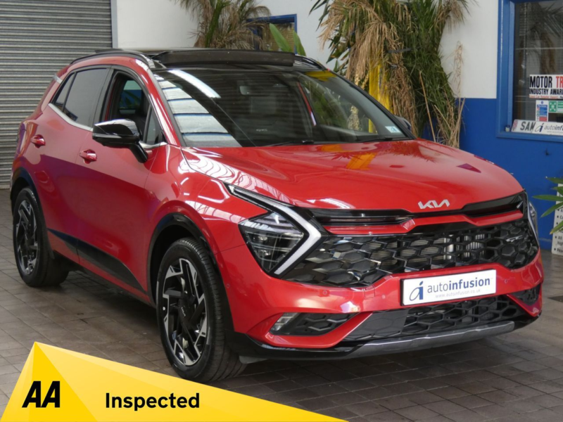 2025 Kia Sportage 1.6 T-Gdi 13.8kwh Gt-Line S SUV 5dr Petrol Plug-In Hybrid Auto AWD Euro 6 (s/s) (241 Bhp) in Red — image 1