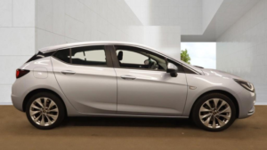 2016 Vauxhall Astra 1.4 I Turbo Design in Silver — image 5