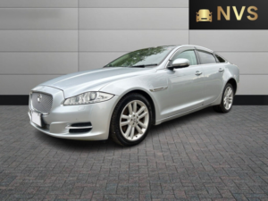2010 Jaguar Xj 5.0 Lwb in Silver — image 3