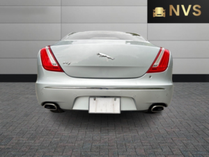 2010 Jaguar Xj 5.0 Lwb in Silver — image 6