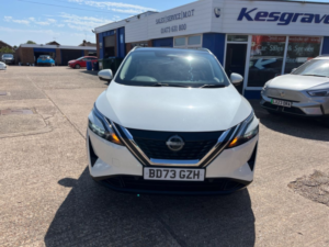 2023 Nissan Qashqai 1.5 H E-Power N-Connecta SUV 5dr Petrol Hybrid Auto Euro 6 (s/s) (190 Ps) in White — image 2