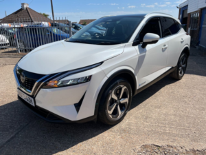 2023 Nissan Qashqai 1.5 H E-Power N-Connecta SUV 5dr Petrol Hybrid Auto Euro 6 (s/s) (190 Ps) in White — image 3