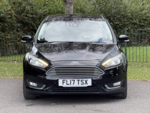 2017 Ford Focus 1.0 T Ecoboost Titanium in Black — image 2