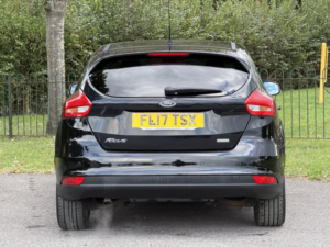 2017 Ford Focus 1.0 T Ecoboost Titanium in Black — image 5