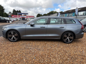 2019 Volvo V60 2.0 D3 Inscription Pro Auto Euro 6 (s/s) 5dr in Grey — image 4