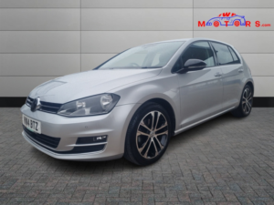 2014 Volkswagen Golf 1.4 Tsi Bluemotion Tech Act Gt in Silver — image 3