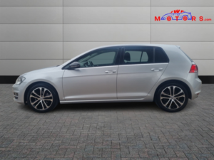 2014 Volkswagen Golf 1.4 Tsi Bluemotion Tech Act Gt in Silver — image 4