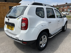 2013 Dacia Duster 1.5 Dci Laureate 4x4 in White — image 4