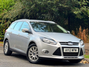 2012 Ford Focus 1.6 Titanium Estate 5dr Petrol Powershift Euro 5 (125 Ps) in Silver — image 3