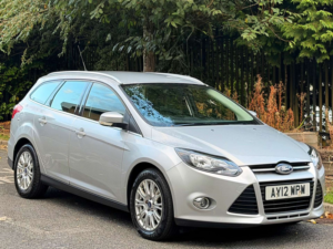 2012 Ford Focus 1.6 Titanium Estate 5dr Petrol Powershift Euro 5 (125 Ps) in Silver — image 5