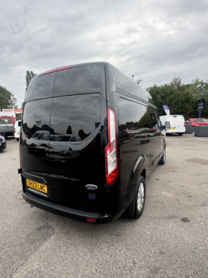 2023 Ford Transit Custom 2.0 Transit Custom Limited Van 300 L2 2.0l Ecoblue 130ps Fwd 6 Speed Manual in Black — image 4