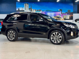 2015 Kia Sorento 2.2 Crdi Kx-4 Auto AWD Euro 5 5dr in Black — image 2