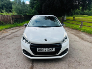 2017 Peugeot 208 1.6 Bluehdi Gt Line Euro 6 (s/s) 5dr in White — image 4