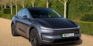 2025 Tesla Model Y 84.7kwh Long Range Auto Rwd 5dr in Grey — image 2