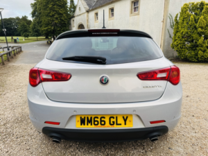 2017 Alfa Romeo Giulietta 2.0 New Giulietta 2.0 Jtdm-2 150hp Super Limited Edition in Silver — image 5