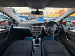 2016 Volkswagen Golf 1.6 Tdi Bluemotion Tech Match Edition Euro 6 (s/s) 5dr in Red — image 2