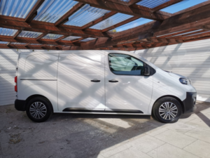 2022 Peugeot E-Expert E-Expert Professional Standard 75kwh Auto in White — image 4