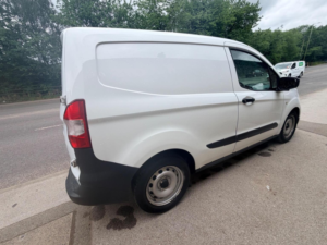 2022 Ford Transit Courier 1.0 Ecoboost Leader L1 Euro 6 (s/s) 5dr in White — image 4