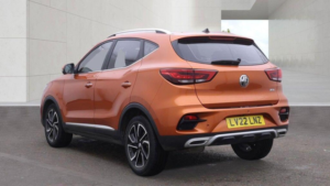 2022 MG MG Zs 1.0 T-Gdi Exclusive Auto Euro 6 5dr in Orange — image 3