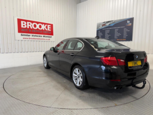 2010 BMW 5 Series 3.0 530d Se Steptronic Euro 5 4dr in Black — image 6