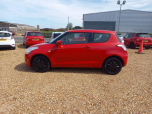2015 Suzuki Swift 1.2 Sz2 Euro 5 3dr in Red — image 4