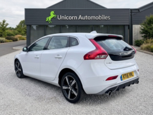 2016 Volvo V40 2.0 R-Design D4 in White — image 5
