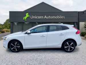 2016 Volvo V40 2.0 R-Design D4 in White — image 6