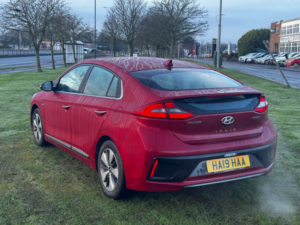 2019 Hyundai Ioniq 1.6 H-Gd Gpfi 8.9kwh Premium Se Hatchback 5dr Petrol Plug-In Hybrid Dct Euro 6 (s/s) (141 Ps) in Red — image 5