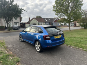 2015 Skoda Rapid Spaceback 1.6 Tdi Se Sport in Blue — image 6