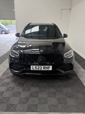 2022 Mercedes-Benz Glc 2.0 Glc300d Amg Line in Black — image 2