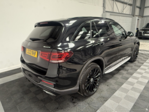 2022 Mercedes-Benz Glc 2.0 Glc300d Amg Line in Black — image 6