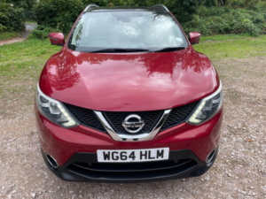 2014 Nissan Qashqai 1.2 Dig-T N-Tec+ Xtron 2WD Euro 5 (s/s) 5dr in Red — image 6