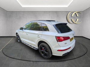 2019 Audi Q5 2.0 Tdi 40 Black Edition S Tronic Quattro Euro 6 (s/s) 5dr in White — image 4