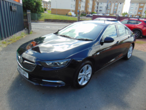 2019 Vauxhall Insignia 1.6 Turbo D Ecotec Tech Line Nav * Mot June 2027 * 5 Service Stamps * Lez Compliant * Finance Availa in Black — image 6