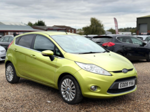 2009 Ford Fiesta 1.4 Titanium 5dr in Green — image 6