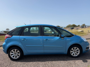 2012 Citroen C4 Picasso 1.6 Hdi Vtr+ in Blue — image 5