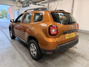 2019 Dacia Duster 1.0 Essential Tce 100 4x2 My19 in Orange — image 3