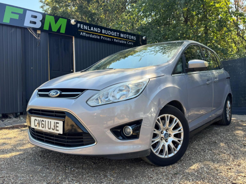 2011 Ford Grand C-Max 1.6 Tdci Titanium Euro 5 5dr in Silver — image 1