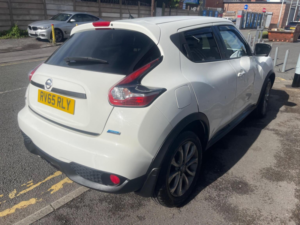 2015 Nissan Juke 1.5 Dci 8v Tekna Euro 5 (s/s) 5dr in White — image 4