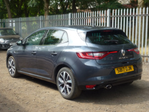 2017 Renault Megane 1.5 Dci Dynamique Nav Hatchback 5dr Diesel Manual Euro 6 (s/s) (110 Ps) in Grey — image 3