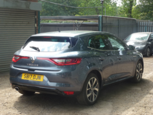 2017 Renault Megane 1.5 Dci Dynamique Nav Hatchback 5dr Diesel Manual Euro 6 (s/s) (110 Ps) in Grey — image 4