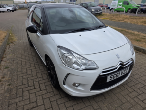 2011 Citroen Ds3 1.6 E-Hdi Airdream Dstyle Plus in White — image 2
