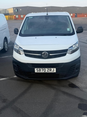 2021 Vauxhall Vivaro 1.5 Turbo D 2900 Dynamic in White — image 4